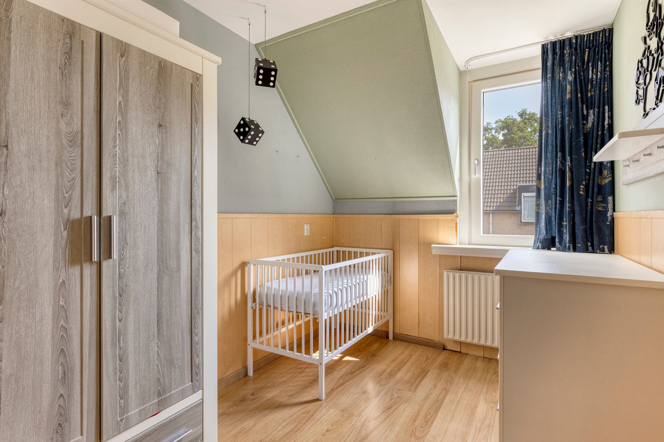 Photo 24 of Roerstraat 33