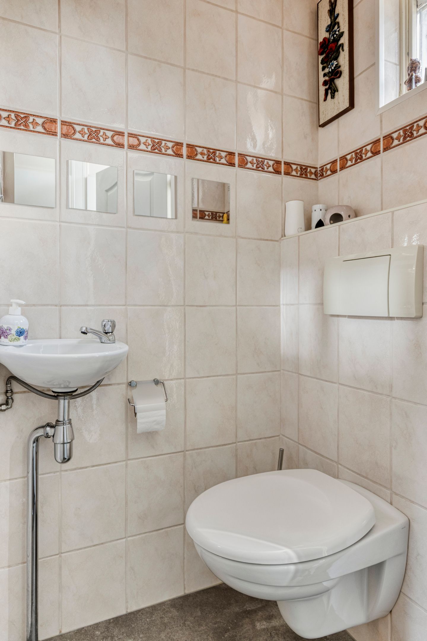 Photo 10 of Roerstraat 33