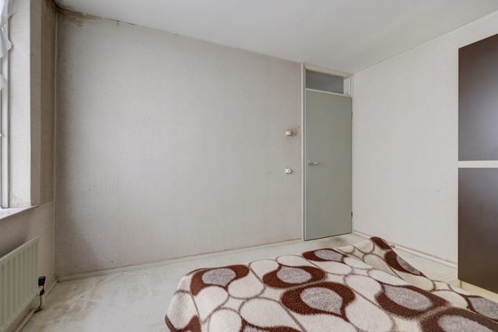 Tussenwoning te koop: Tooroplaan 12, Nieuwegein