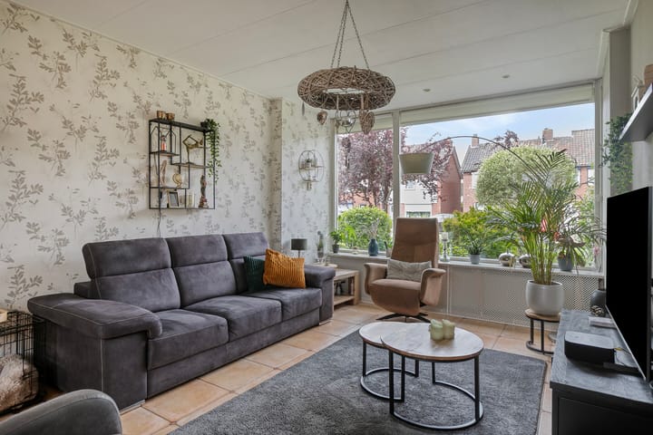 Hoekwoning te koop: Johannes Vermeerstraat 12, Terneuzen
