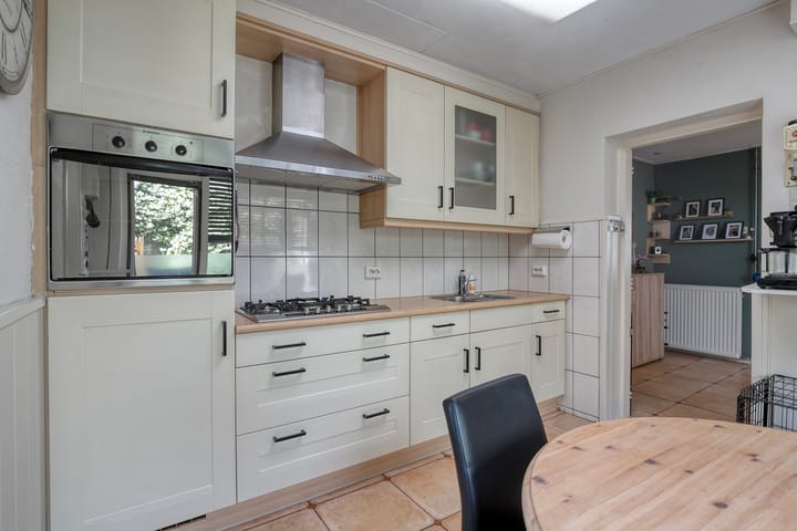 Hoekwoning te koop: Johannes Vermeerstraat 12, Terneuzen