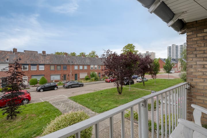 Hoekwoning te koop: Johannes Vermeerstraat 12, Terneuzen
