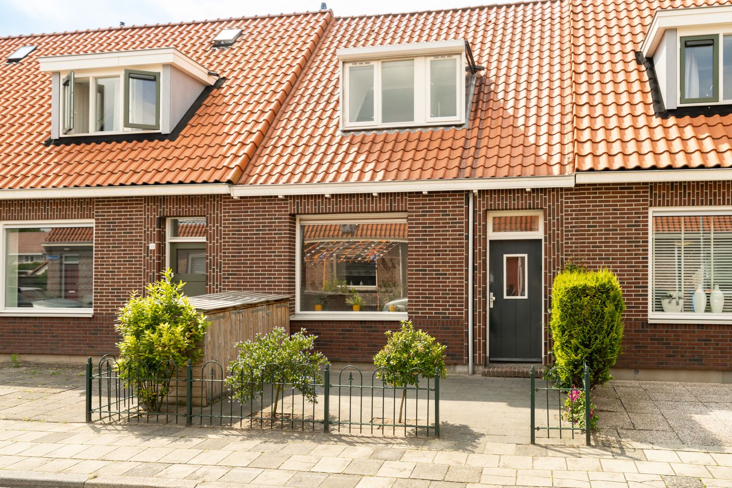 Photo 34 of Irisstraat 24