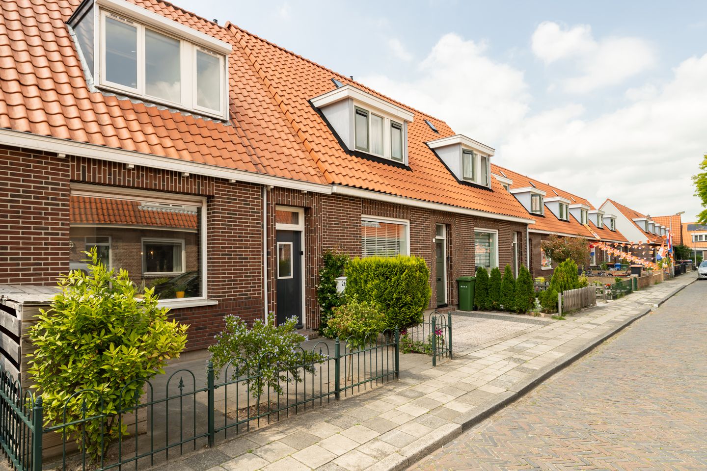 Photo 35 of Irisstraat 24