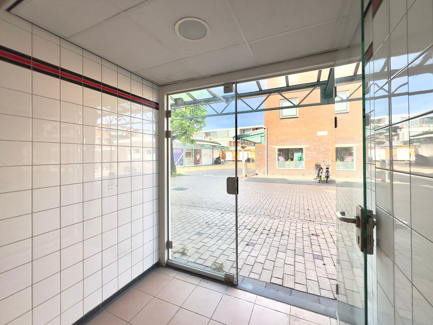 Bekijk foto 4 van Wormerplein 42-A