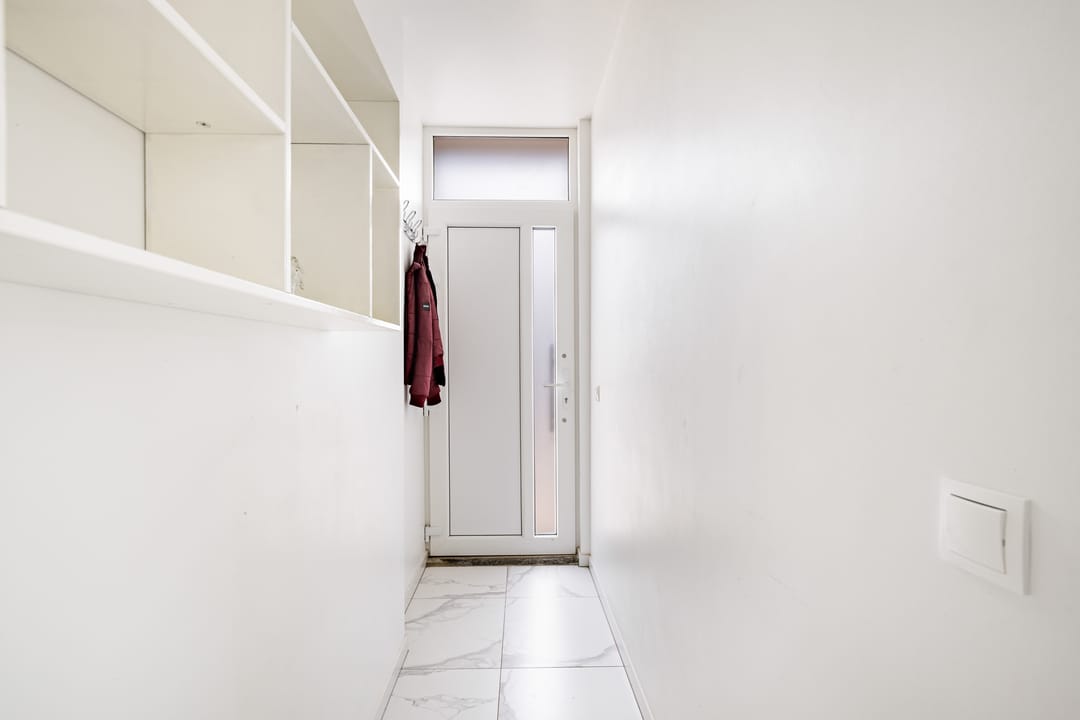 Photo 16 of Waalstraat 46