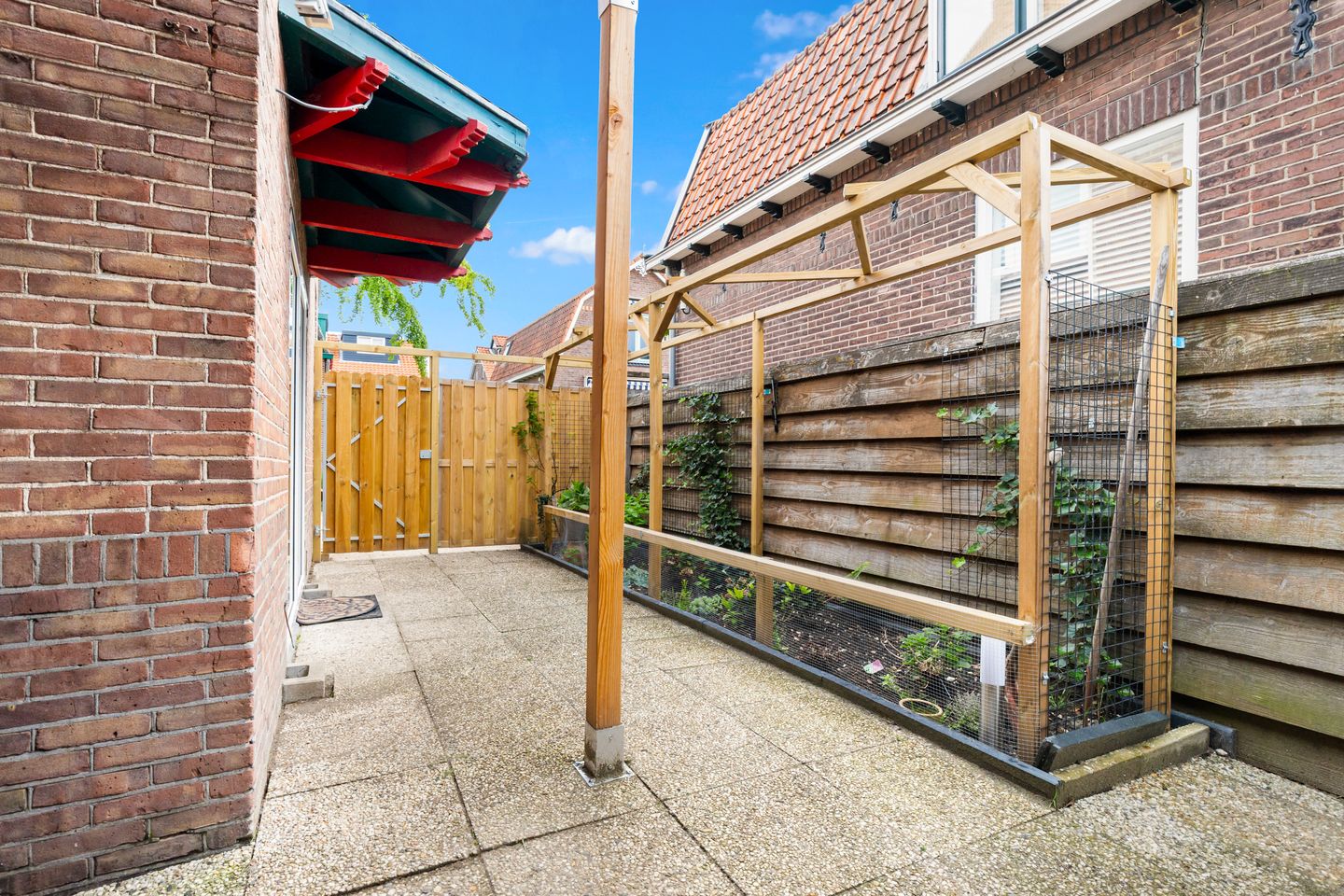 Photo 29 of Waalstraat 46