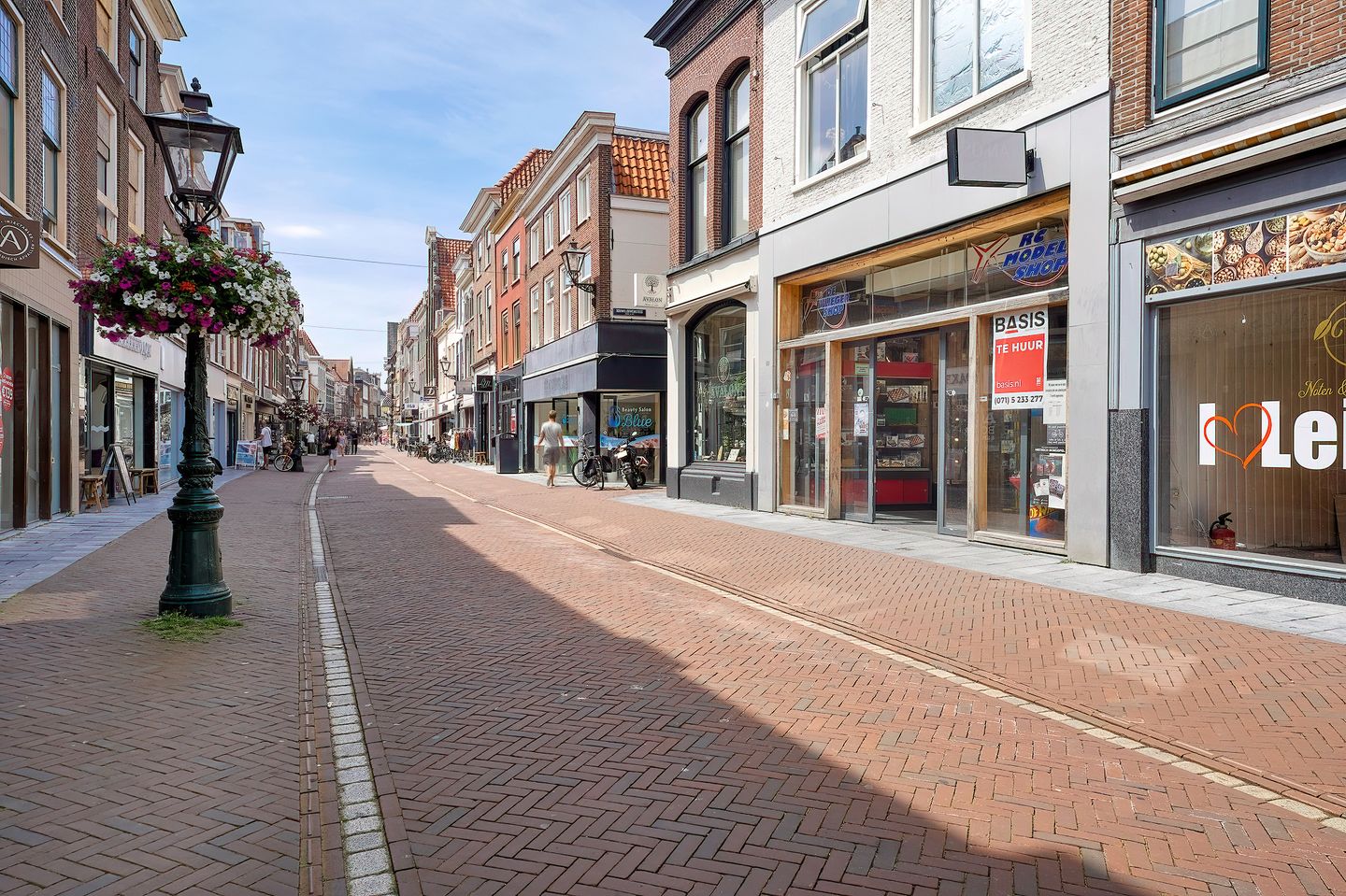 Bekijk foto 1 van Haarlemmerstraat 192