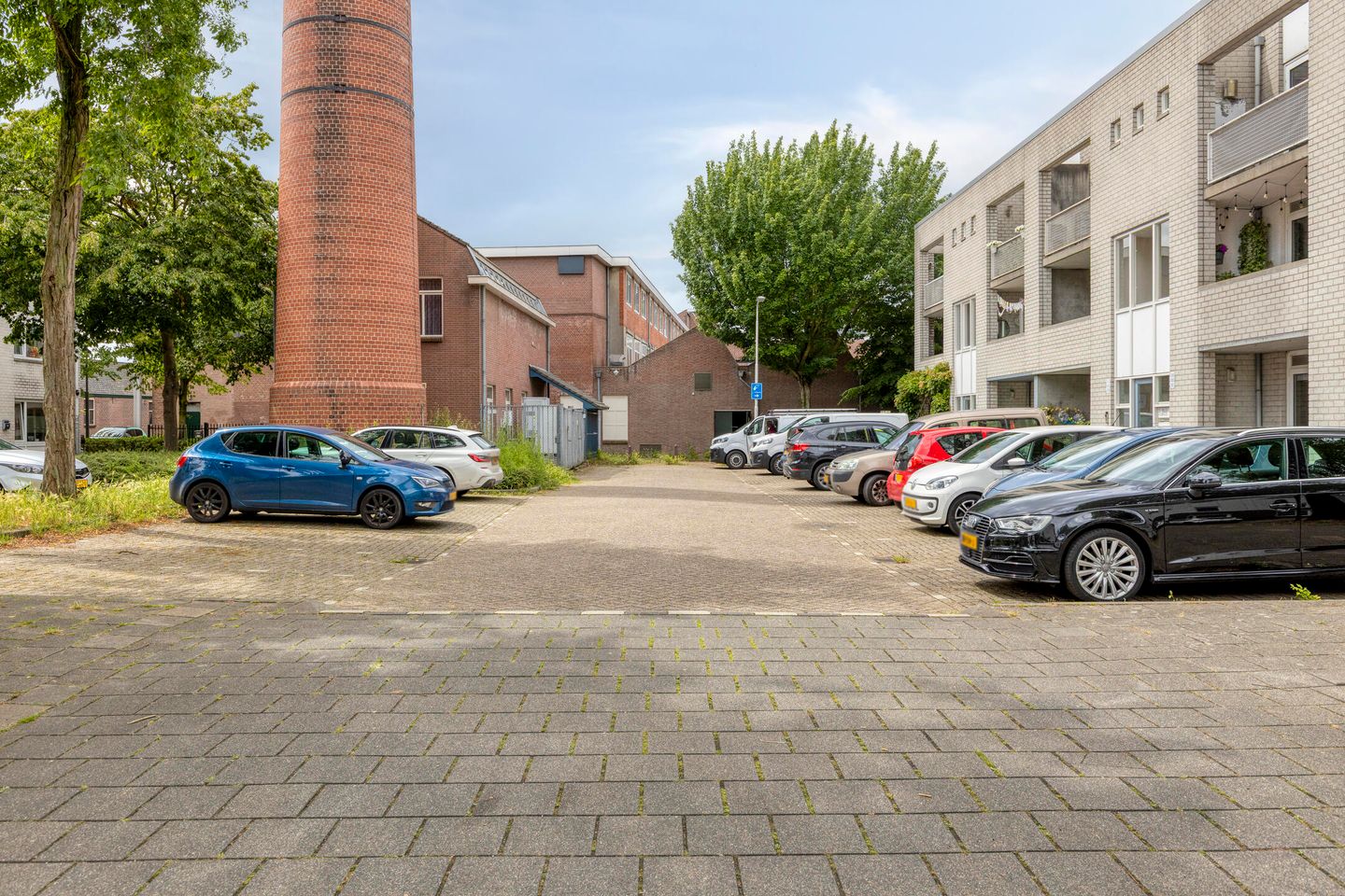 Foto 4 van Bisschop Bekkerslaan 101