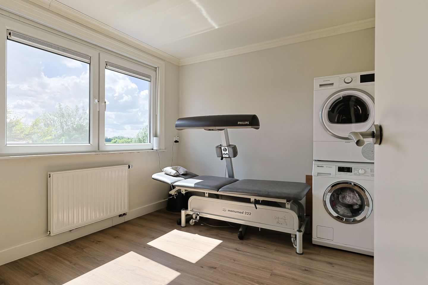 Photo 44 of Noordeinde 54-A