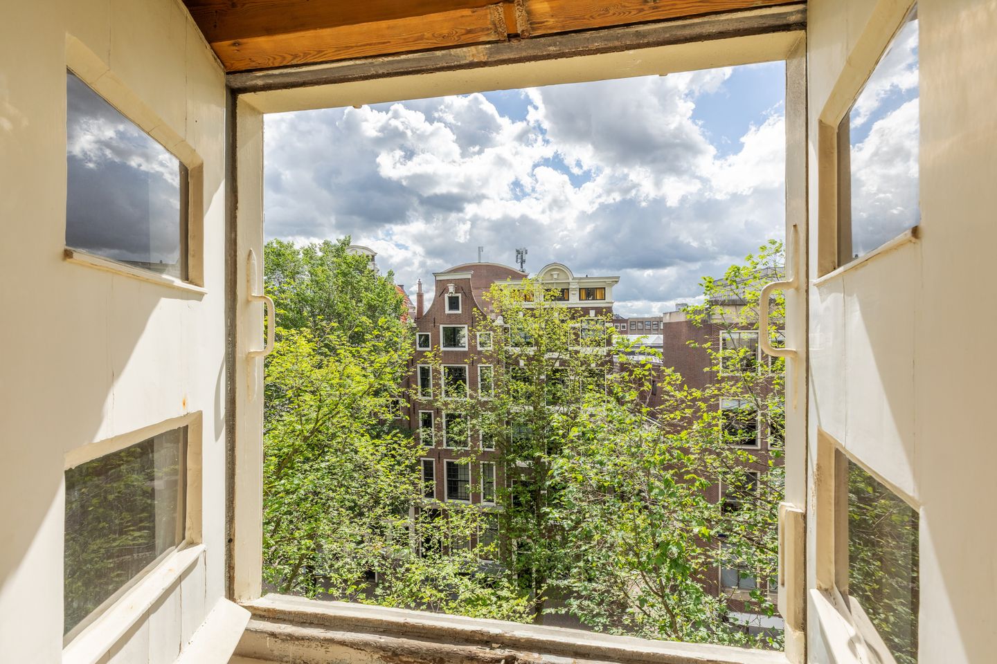 Photo 14 of Oudezijds Achterburgwal 194-3