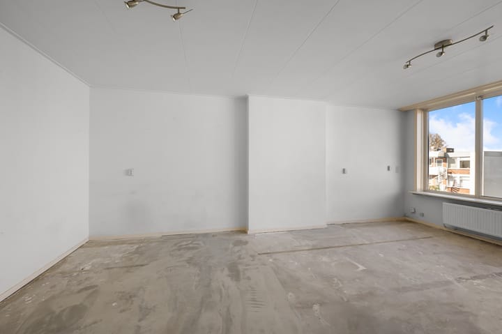 Appartement te koop: Leverkruidweg 367, Zaandam