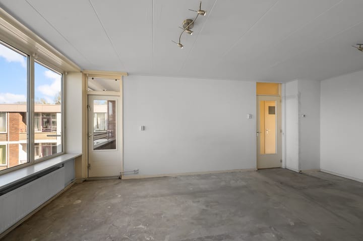 Appartement te koop: Leverkruidweg 367, Zaandam