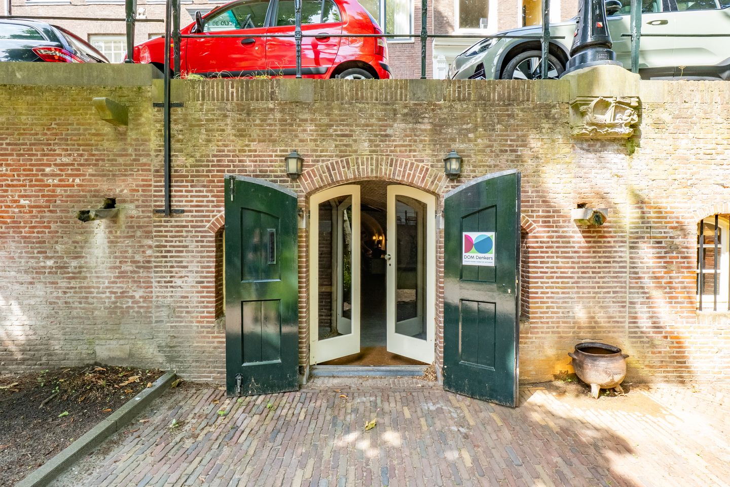 Bekijk foto 3 van Oudegracht 297