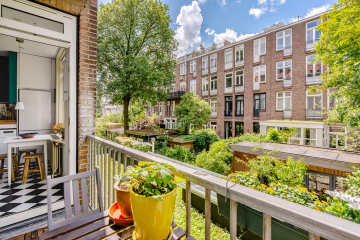 Appartement te koop: Paramaribostraat 97-1, Amsterdam