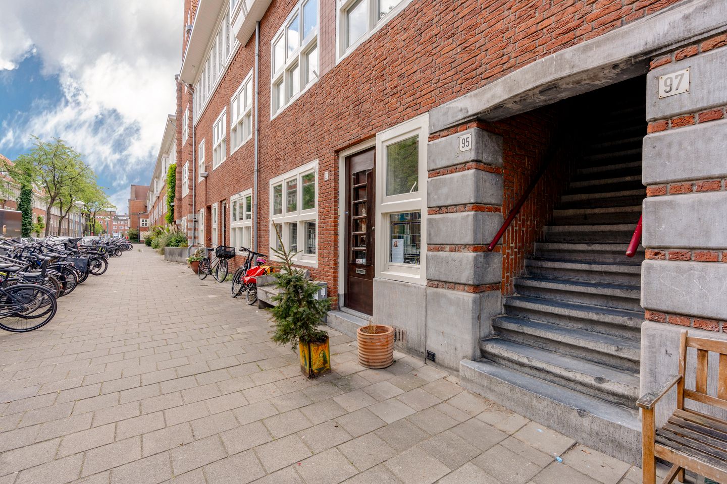 Photo 35 of Paramaribostraat 97-1