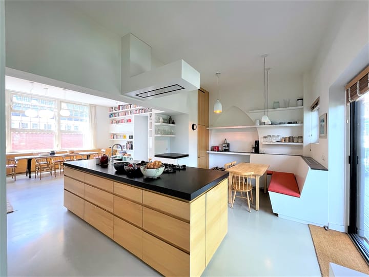 Photo 3 of Floris Versterstraat 10-D