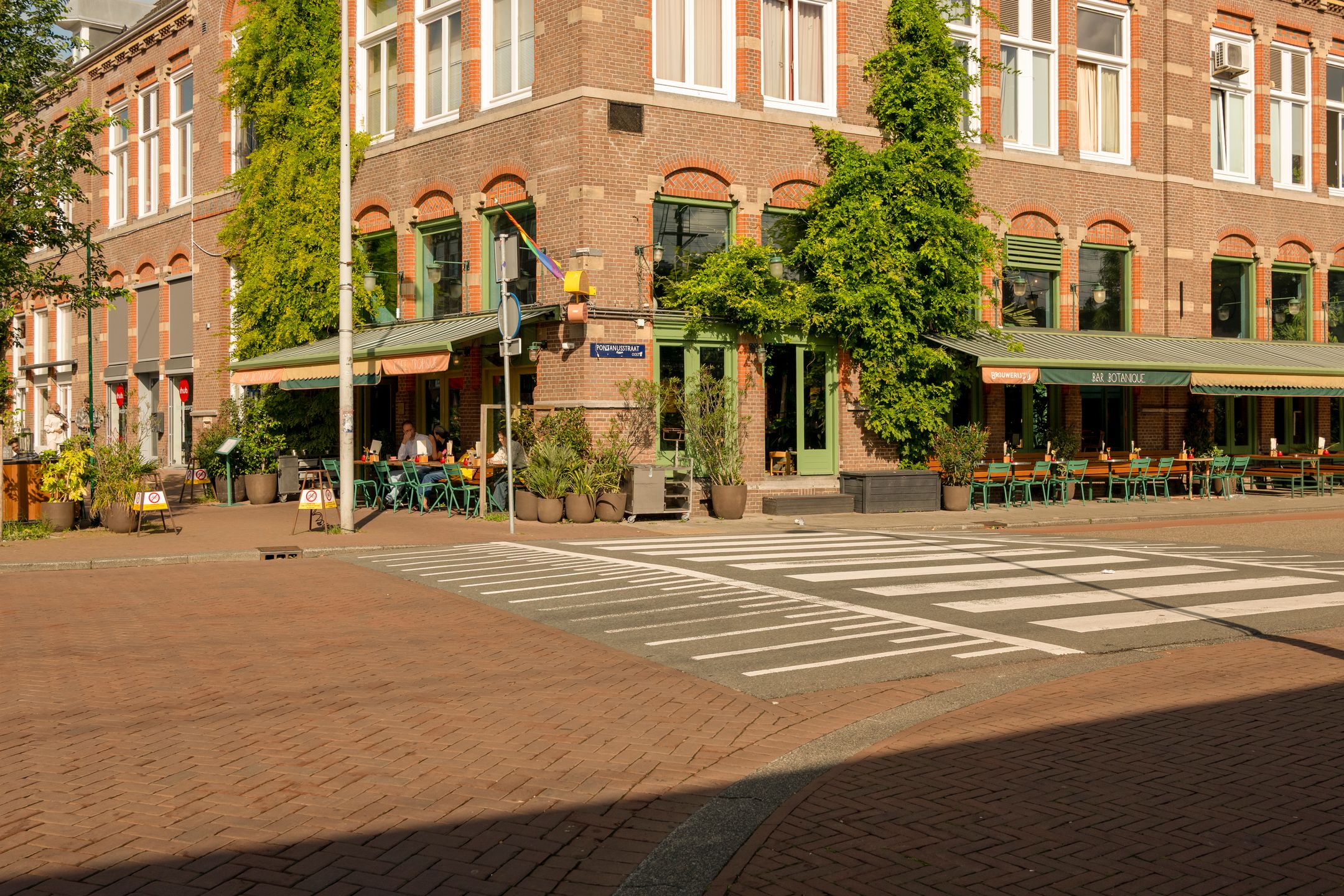 Foto 33 van Eerste Van Swindenstraat 84-B