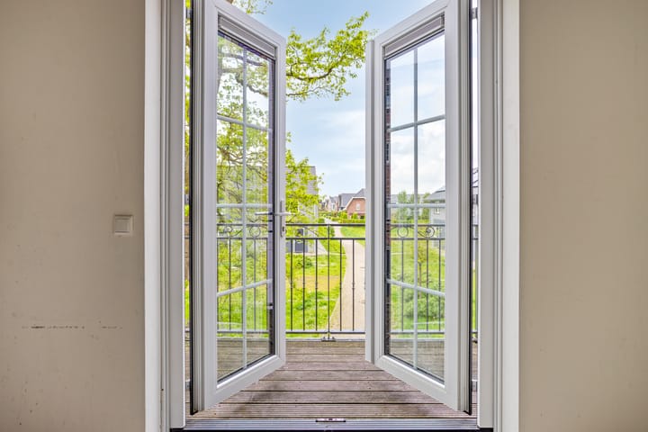 Tussenwoning te koop: Loevestein 75, Hengelo