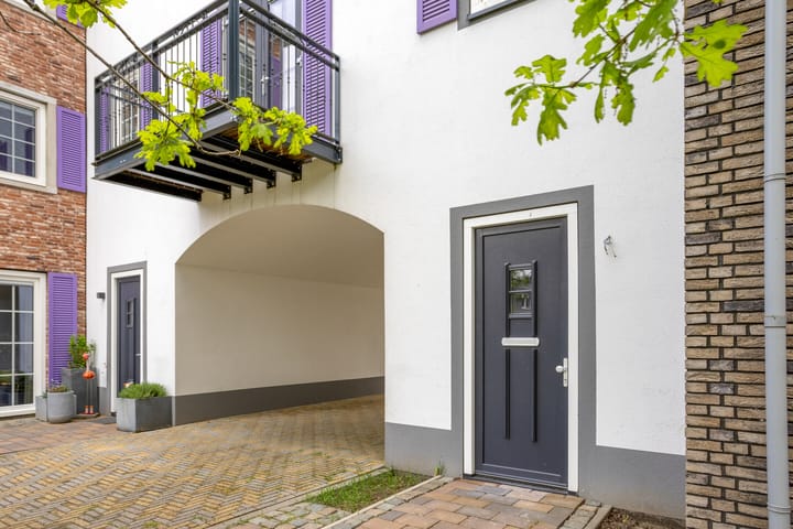 Tussenwoning te koop: Loevestein 75, Hengelo