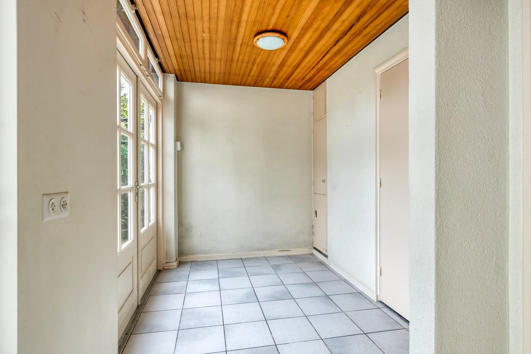 Photo 16 of Bernhardstraat 12