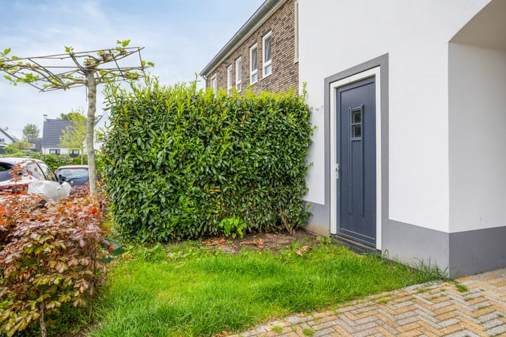Tussenwoning te koop: Loevestein 75, Hengelo