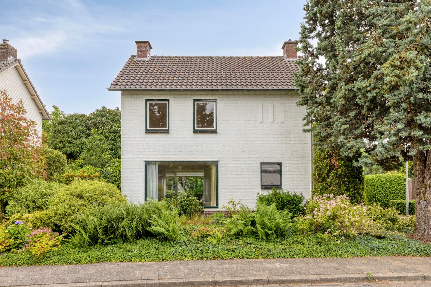 Photo 1 of Bernhardstraat 12