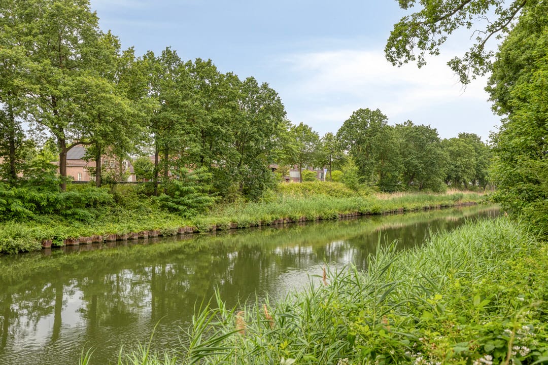 Photo 43 of Bernhardstraat 12