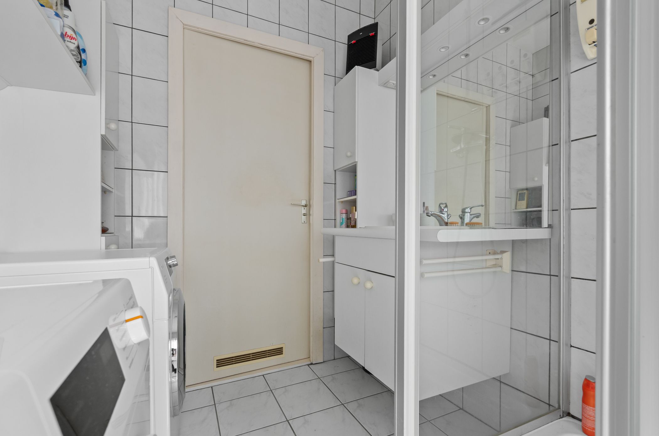 Photo 15 of Adriaan van Zwietenstraat 9