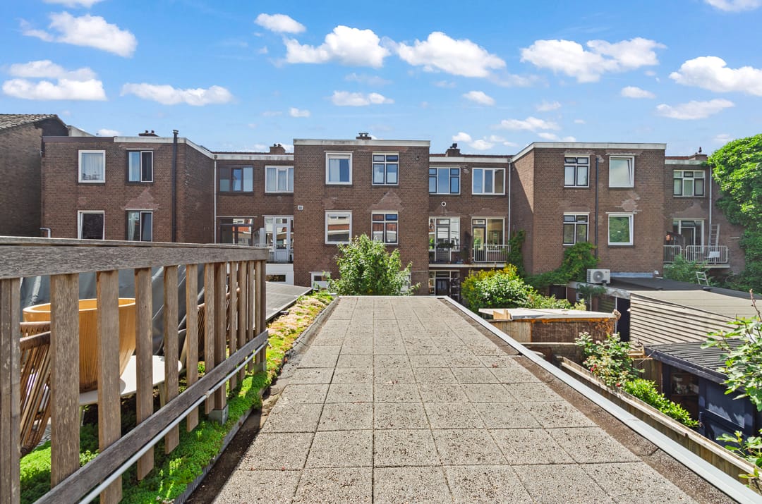 Photo 16 of Adriaan van Zwietenstraat 9