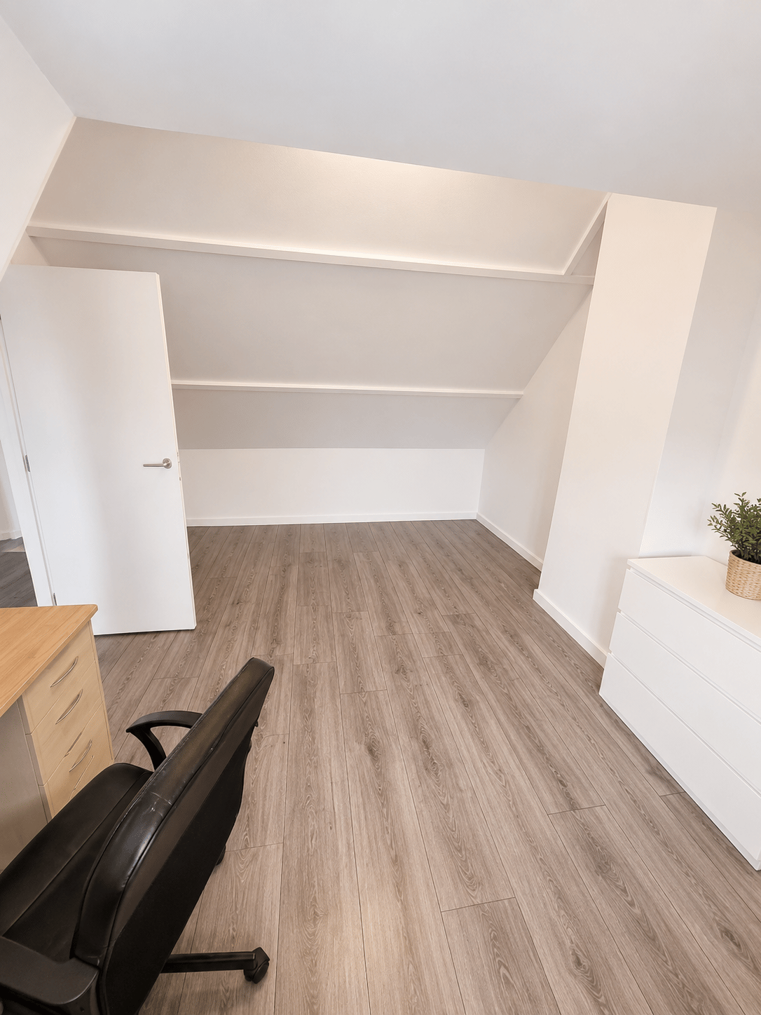 Photo 15 of Maximiliaanstraat 13