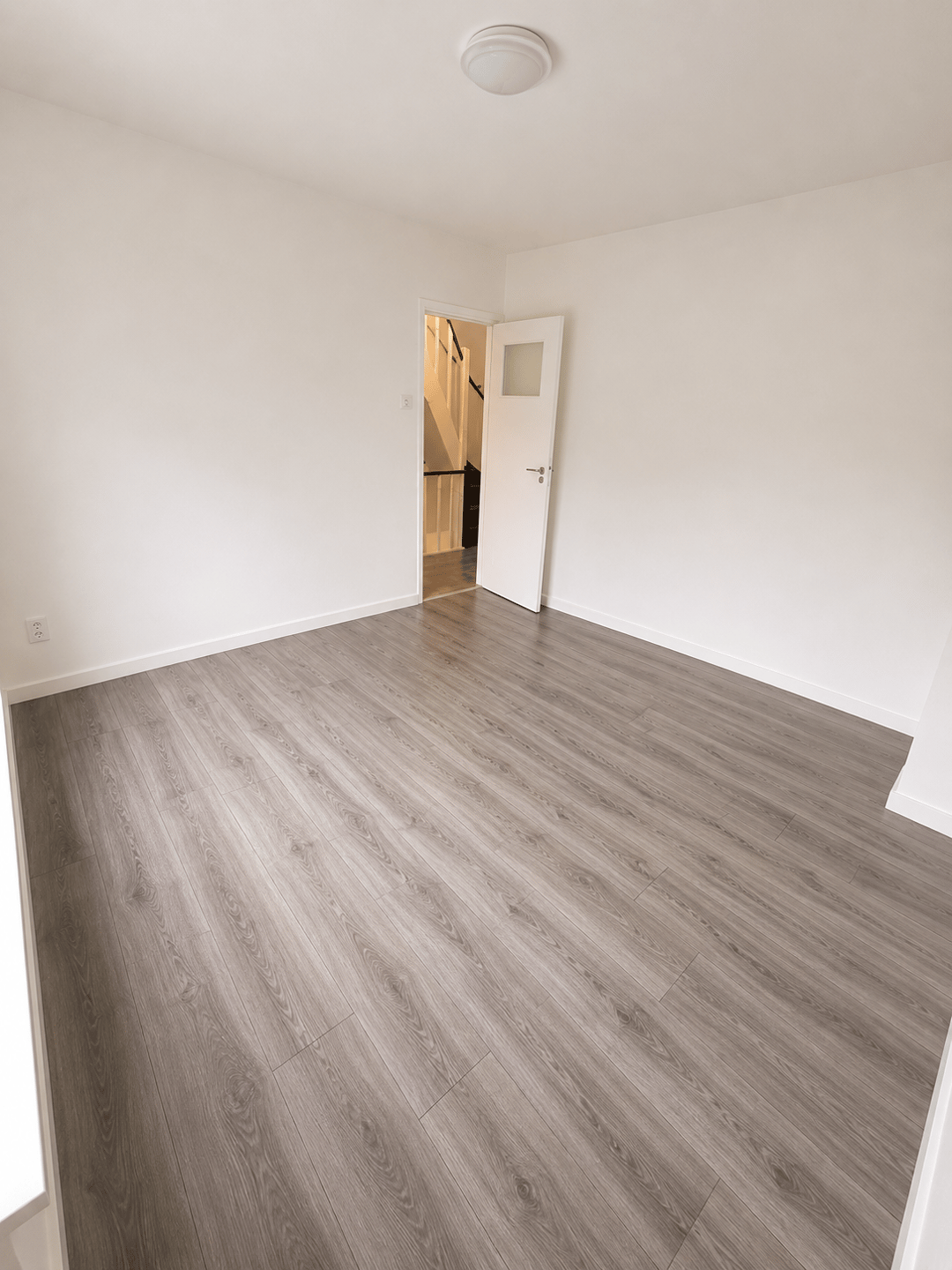 Photo 13 of Maximiliaanstraat 13