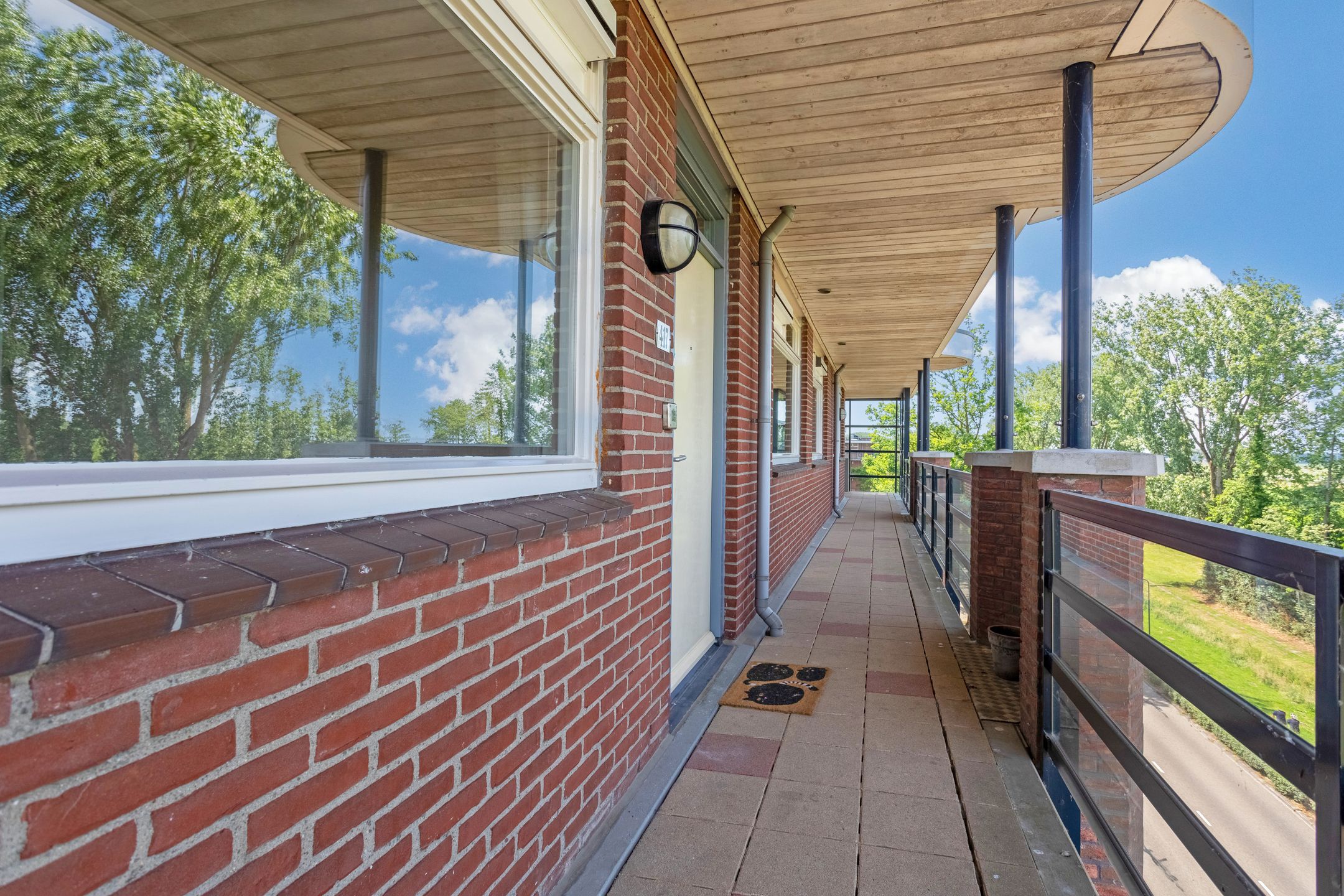 Photo 18 of Eemborg 417