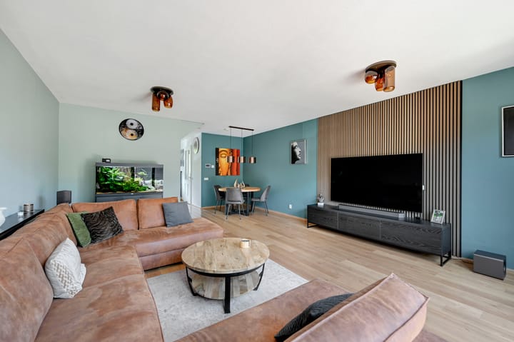 Tussenwoning te koop: Voormeerstraat 6, 'S-Gravenhage