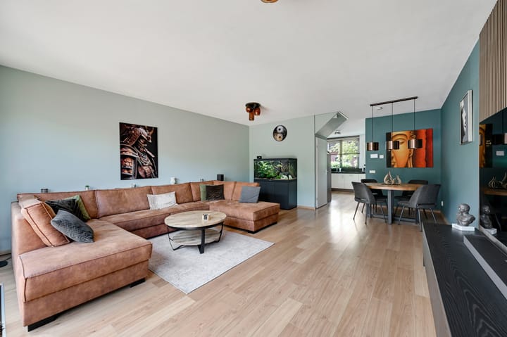 Tussenwoning te koop: Voormeerstraat 6, 'S-Gravenhage
