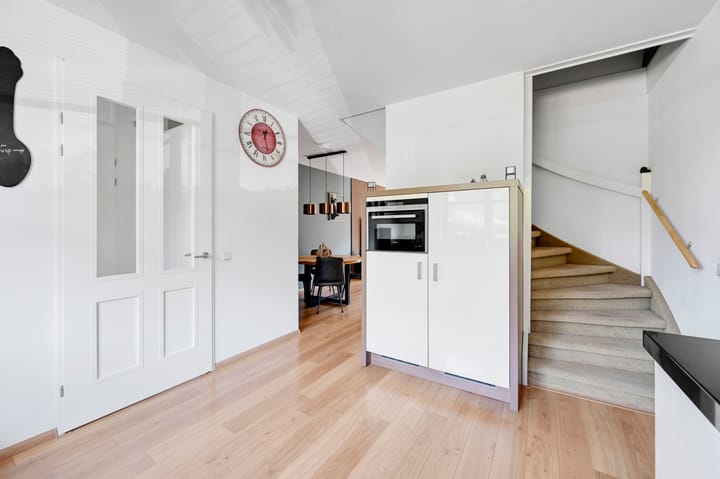 Tussenwoning te koop: Voormeerstraat 6, 'S-Gravenhage