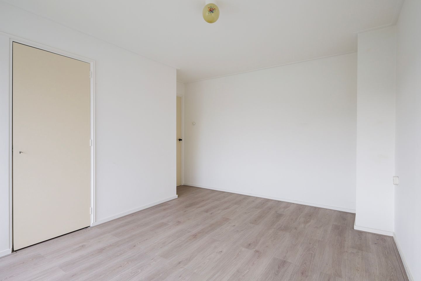 Photo 14 of Aert van der Neerstraat 79