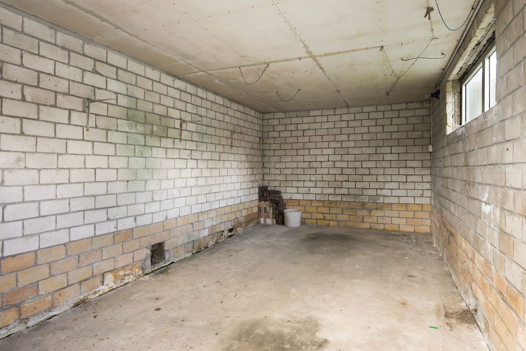 Photo 24 of Aert van der Neerstraat 79