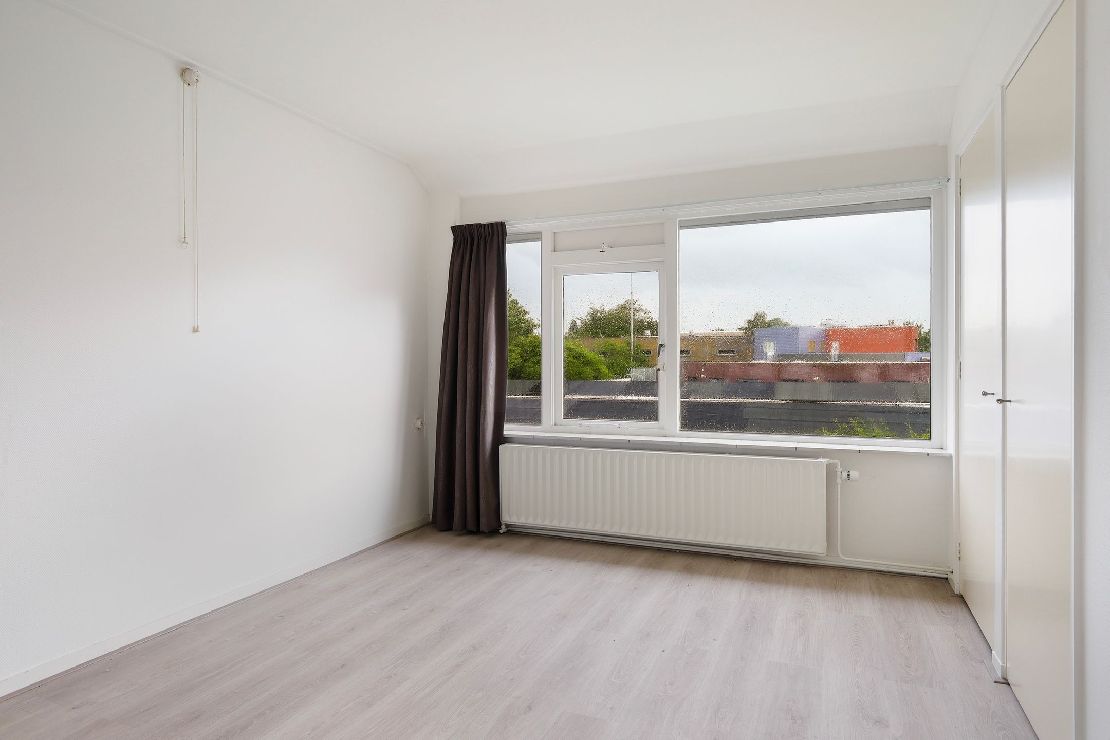 Photo 15 of Aert van der Neerstraat 79