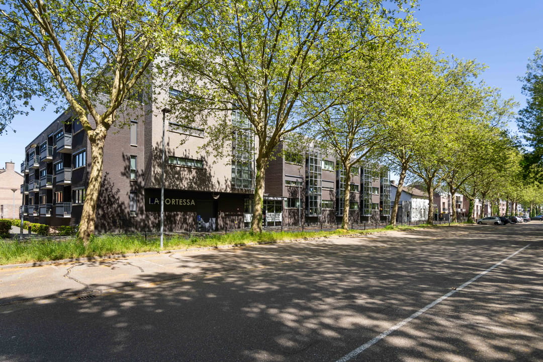 Foto 46 van Parallelweg 111