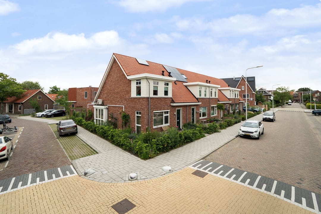 Photo 1 of Huis te Veldelaan 16-D