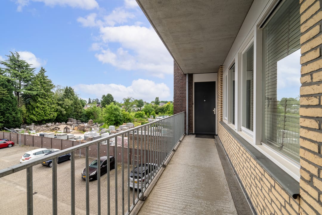 Photo 7 of Dorpstraat 32