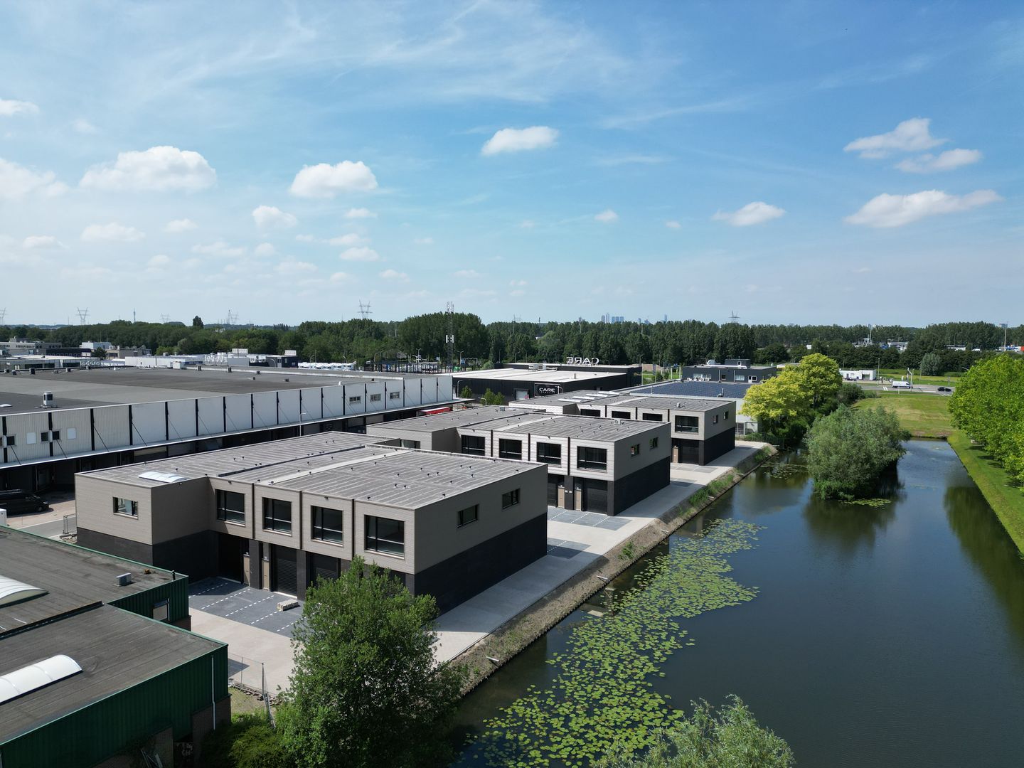 Bekijk foto 1 van Oosteinde 5-c10