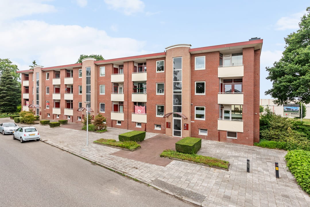 Photo 1 of Oude Lossersestraat 110
