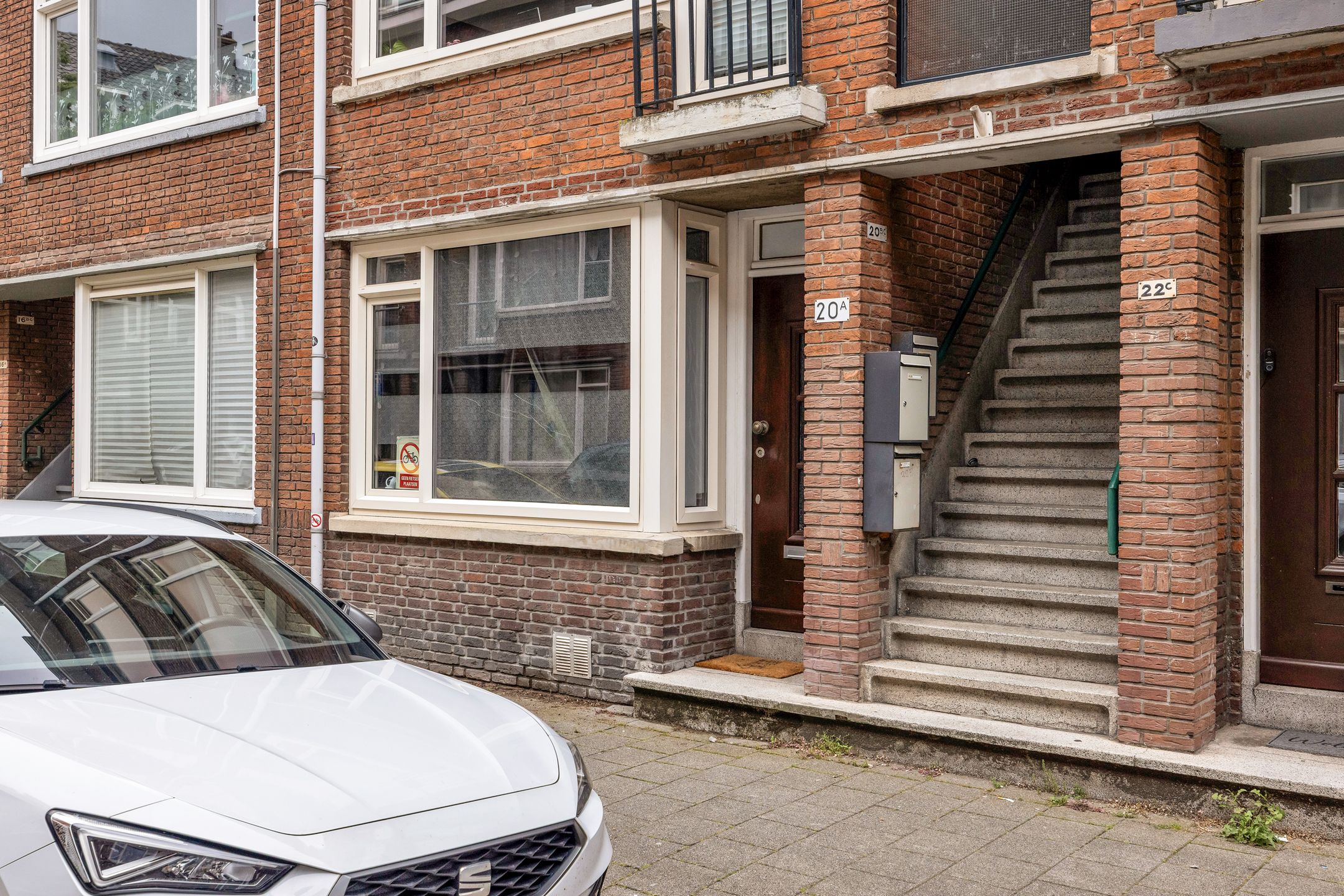 Photo 3 of Jaersveltstraat 20-A
