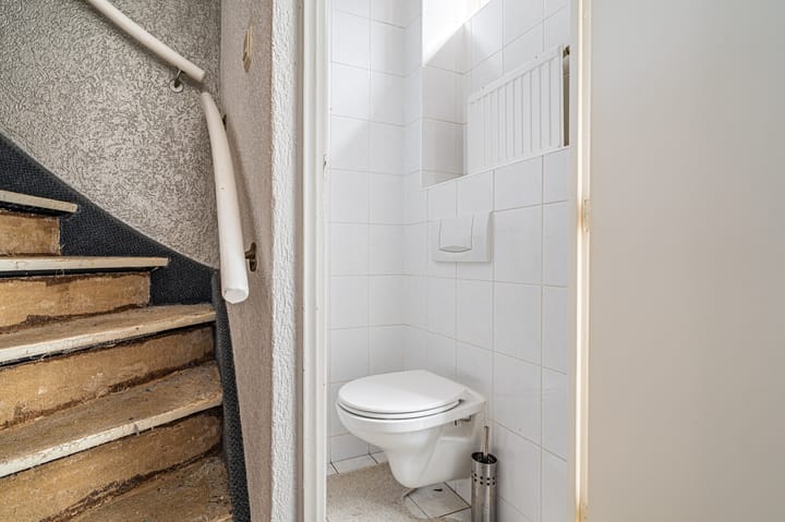 Tussenwoning te koop: M.A. de Ruyterlaan 12, Winschoten