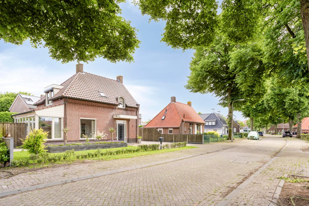 Photo 41 of Pastoor van Hapertstraat 33