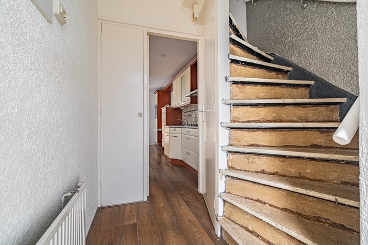 Tussenwoning te koop: M.A. de Ruyterlaan 12, Winschoten