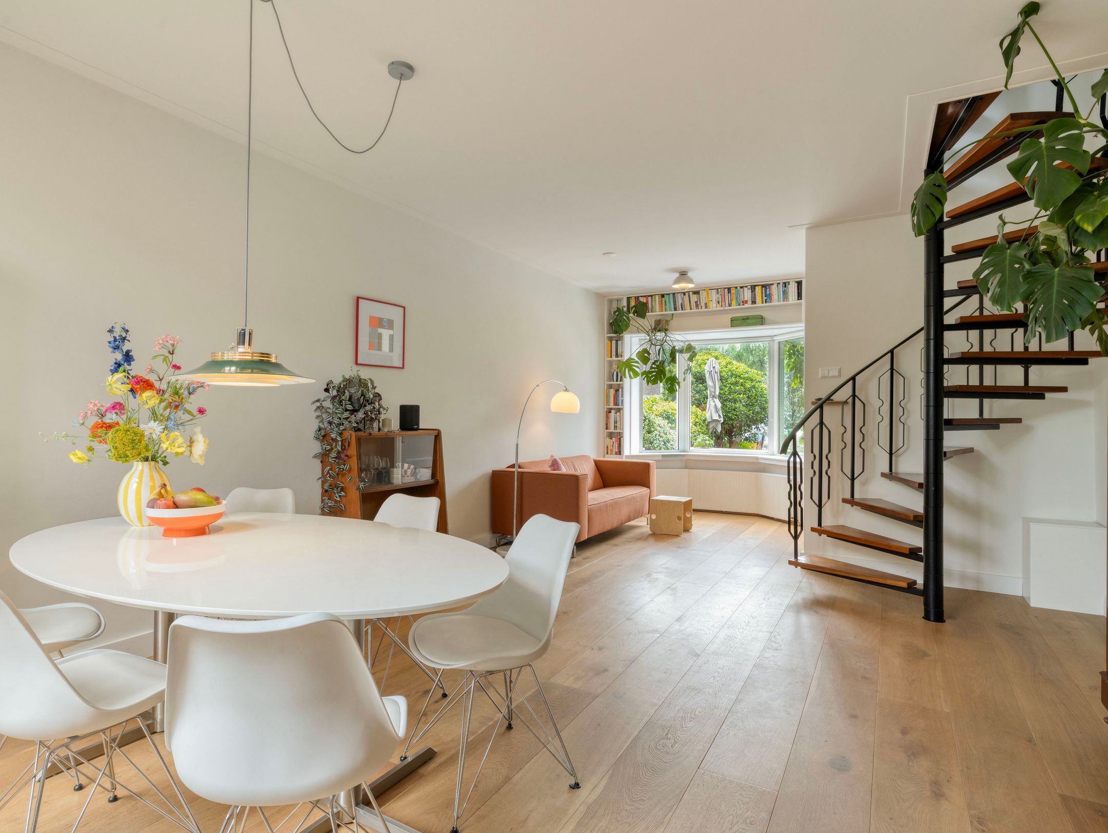 Photo 15 of Adriaan van Bergenstraat 9