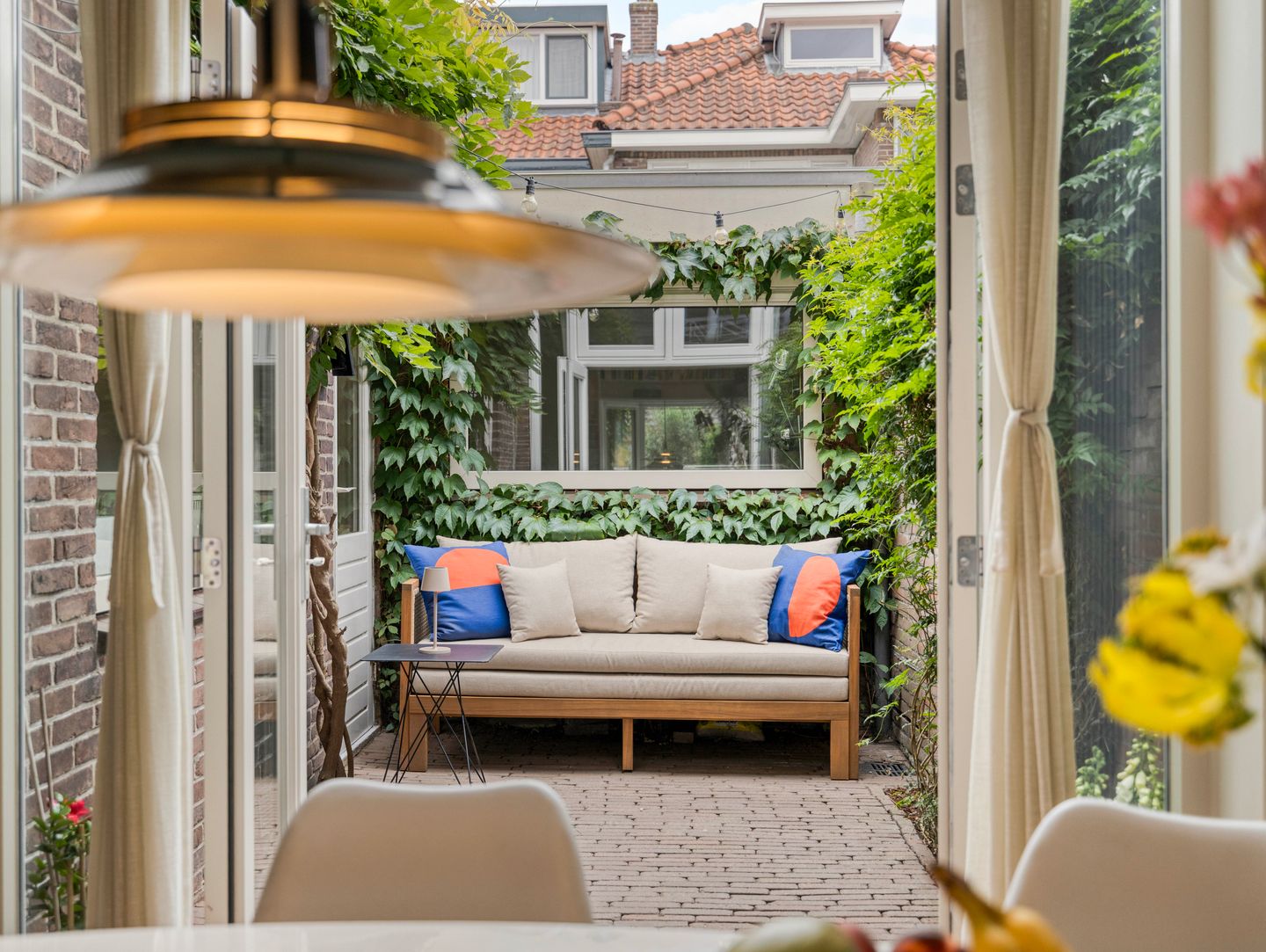 Photo 20 of Adriaan van Bergenstraat 9